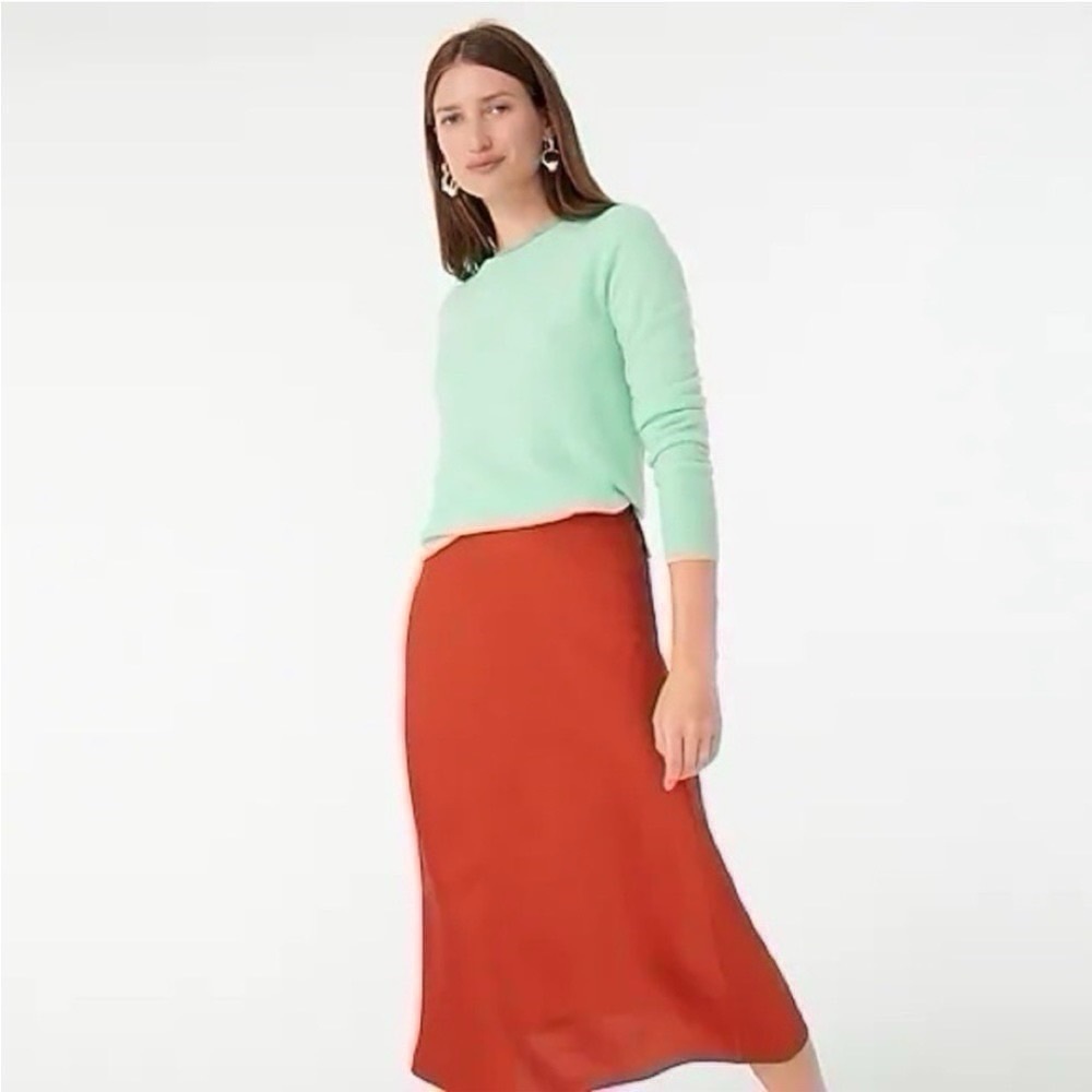 J.Crew Women’s Cashmere Classic Green Crew Neck Sweater - Picture 2 of 7